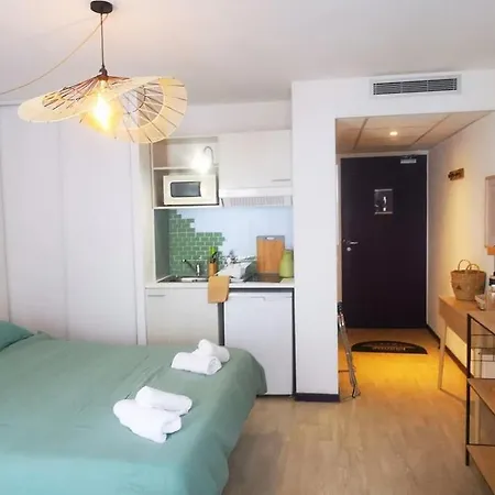 O'Tiny Suite Familiale 4 Personnes, Gare, Centre Ville, Sanctuaire Lourdes Esterno foto